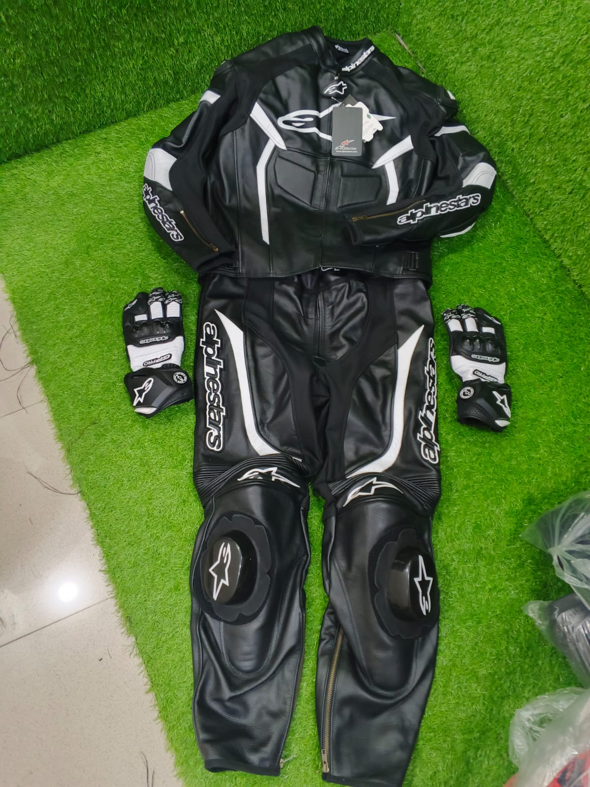 Full Body Cowhide Leather Racing Suit – Motorcycle Track Suit LP